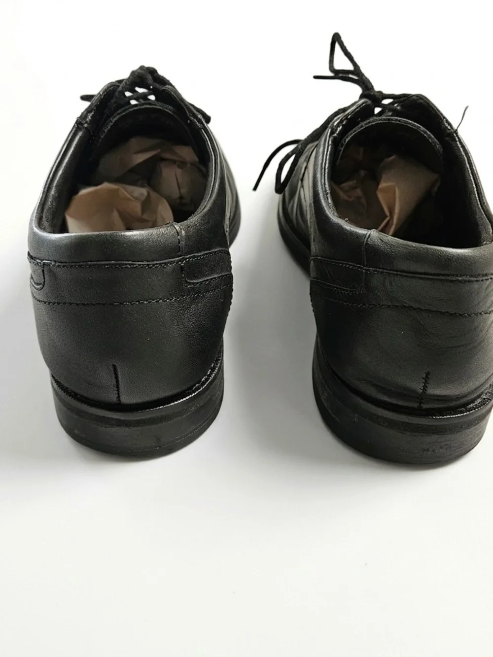 Clarks Black Leather Cap Toe Oxford Shoes